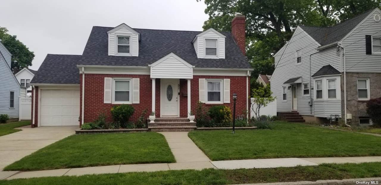 51 Columbia Avenue - Photo 1