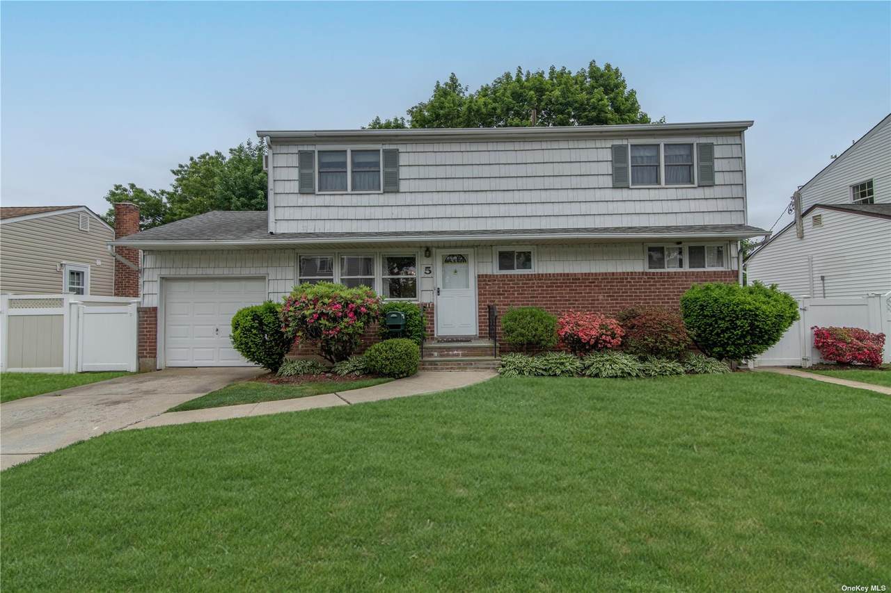 5 Crescent Drive - Photo 1
