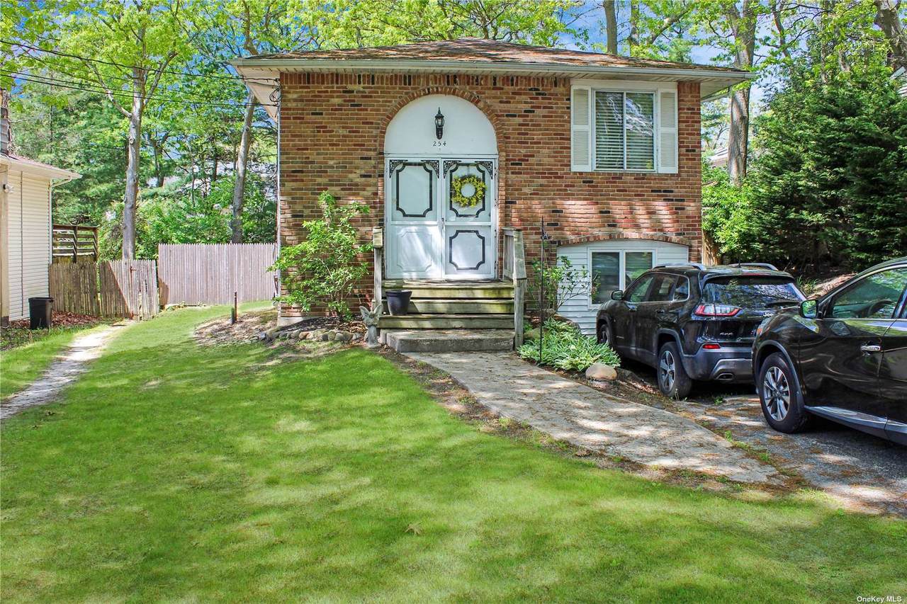 254 Avenue A - Photo 1