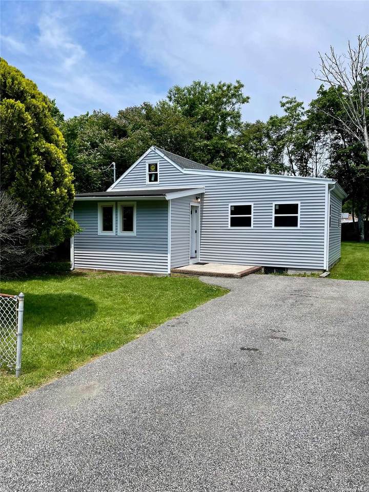 47 Shore Drive - Photo 1