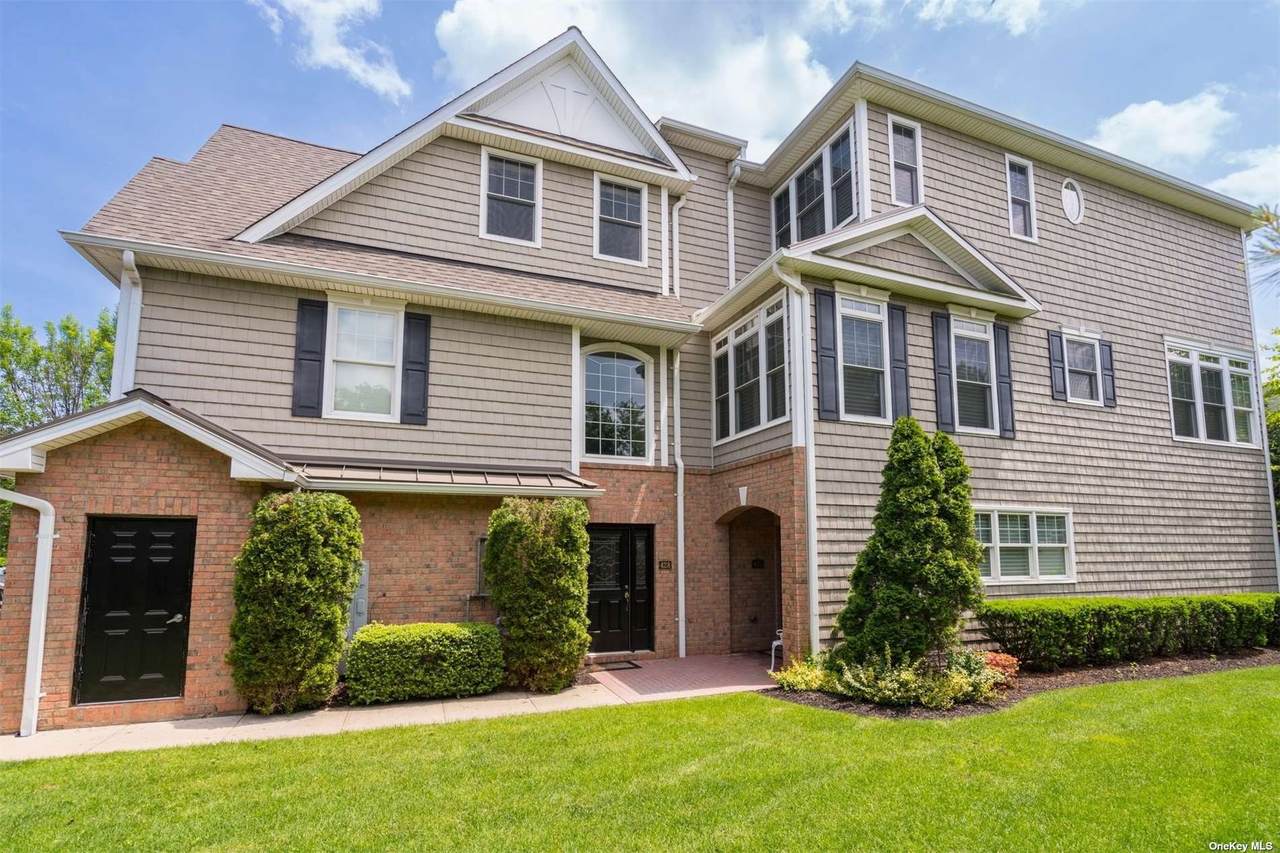 428 Trotting Lane - Photo 1