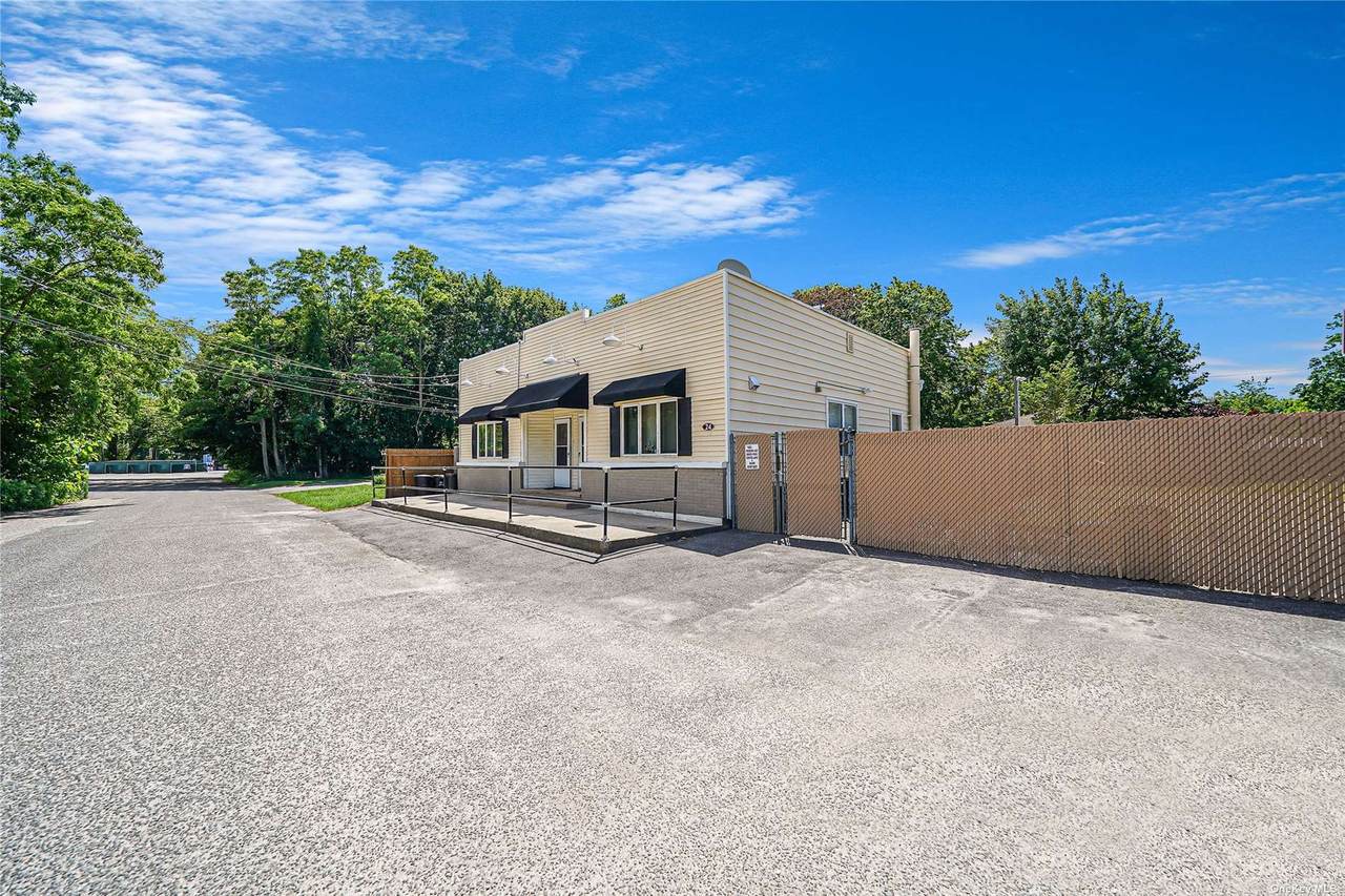 24 Tyler Street - Photo 1