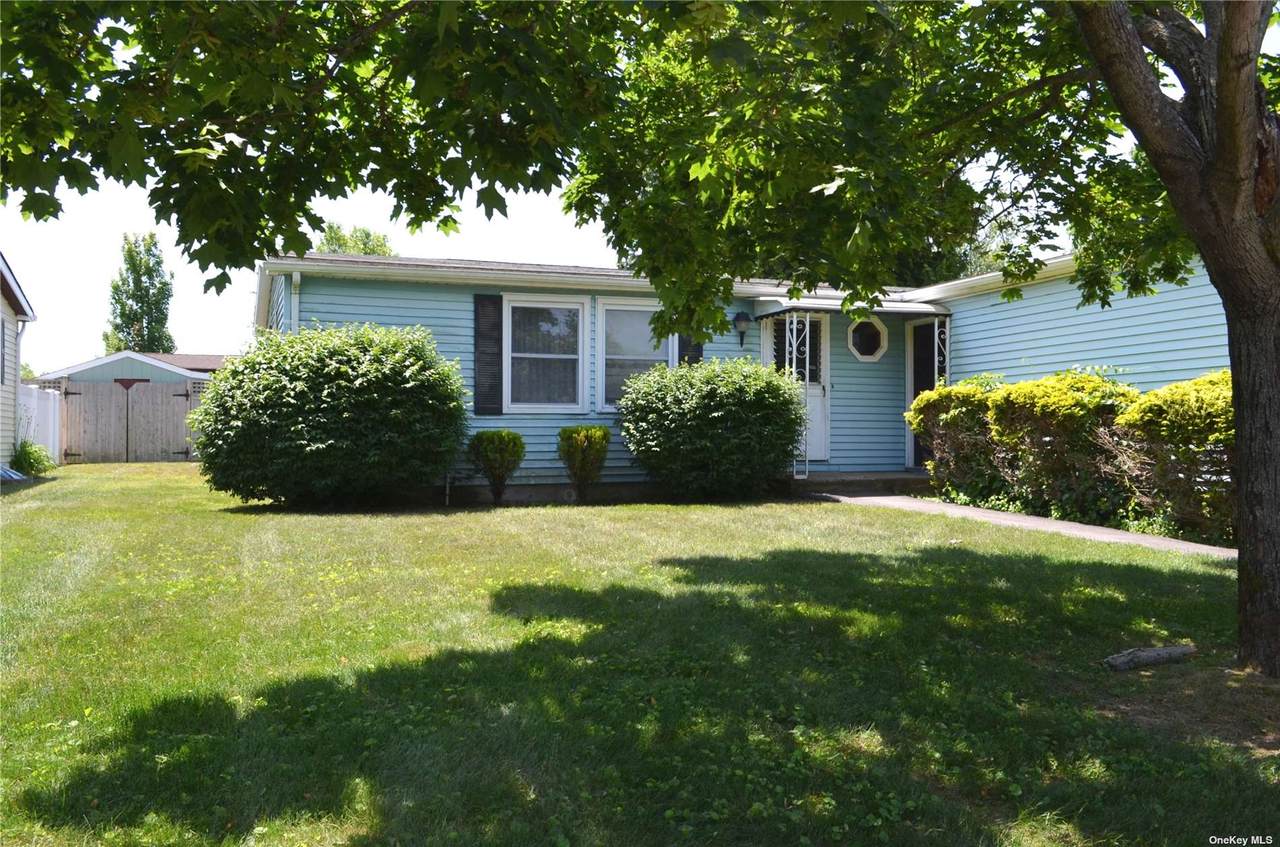 3 Holly Drive - Photo 1
