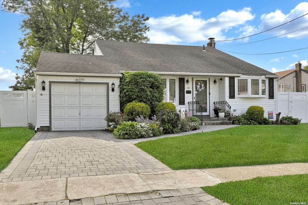 23 Victoria Road - Photo 1