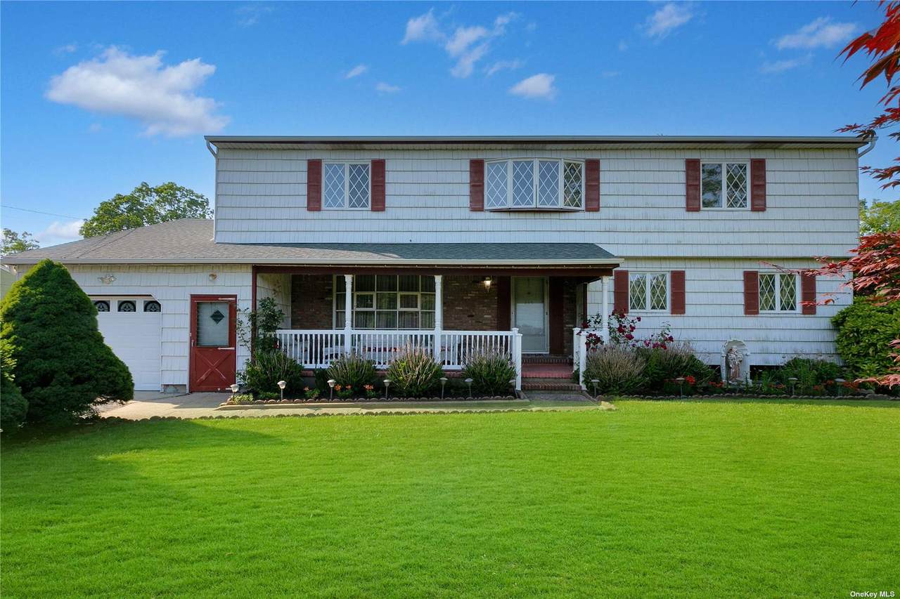 235 Cedarhurst Street - Photo 1