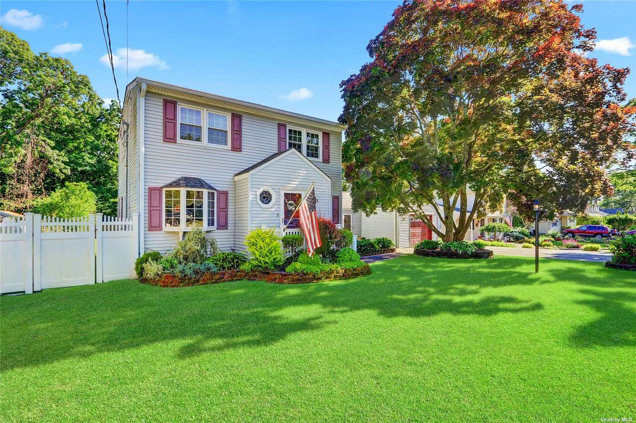 10 Alma Avenue - Photo 1