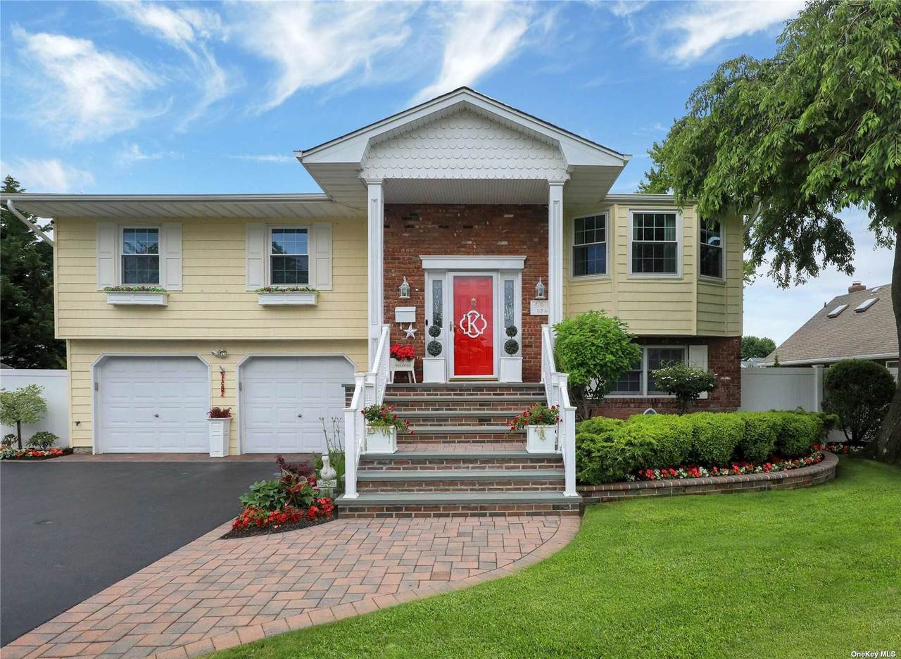 176 Anchorage Drive - Photo 1