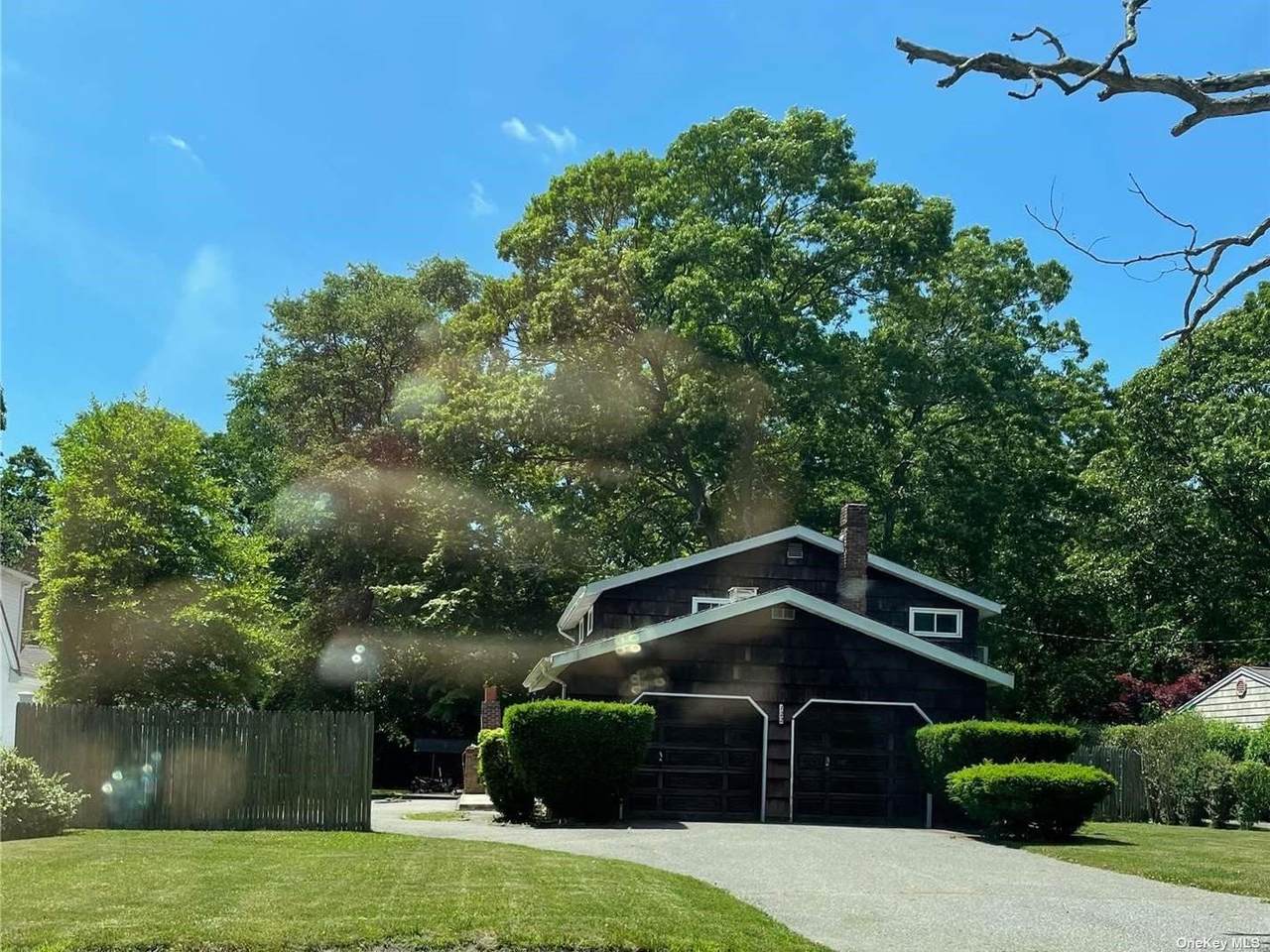 122 Vanderbilt Boulevard - Photo 1
