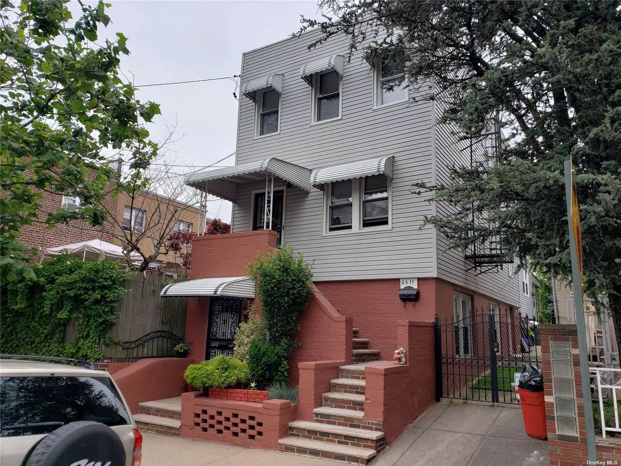 65-11 Perry Avenue - Photo 1