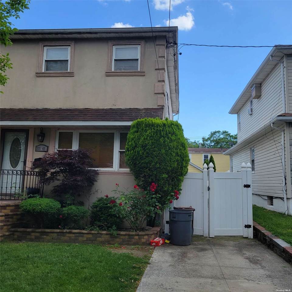 255-48 147th Drive - Photo 1