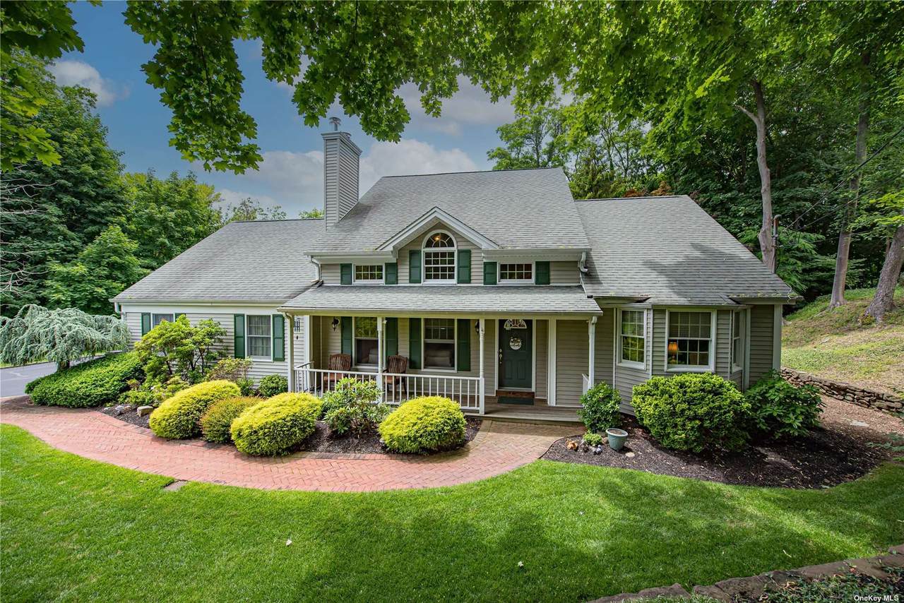 4 Mill Pond Road - Photo 1