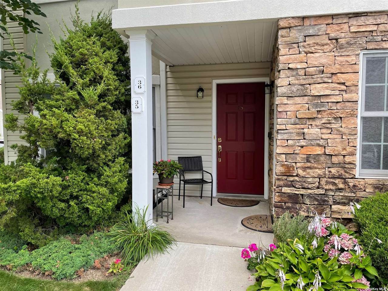 35 Miro Place - Photo 1