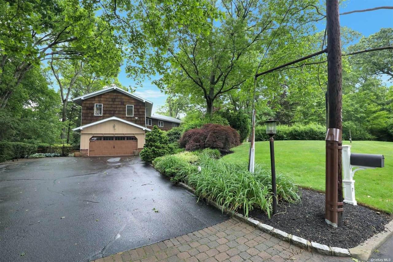 7 Buckingham Drive - Photo 1