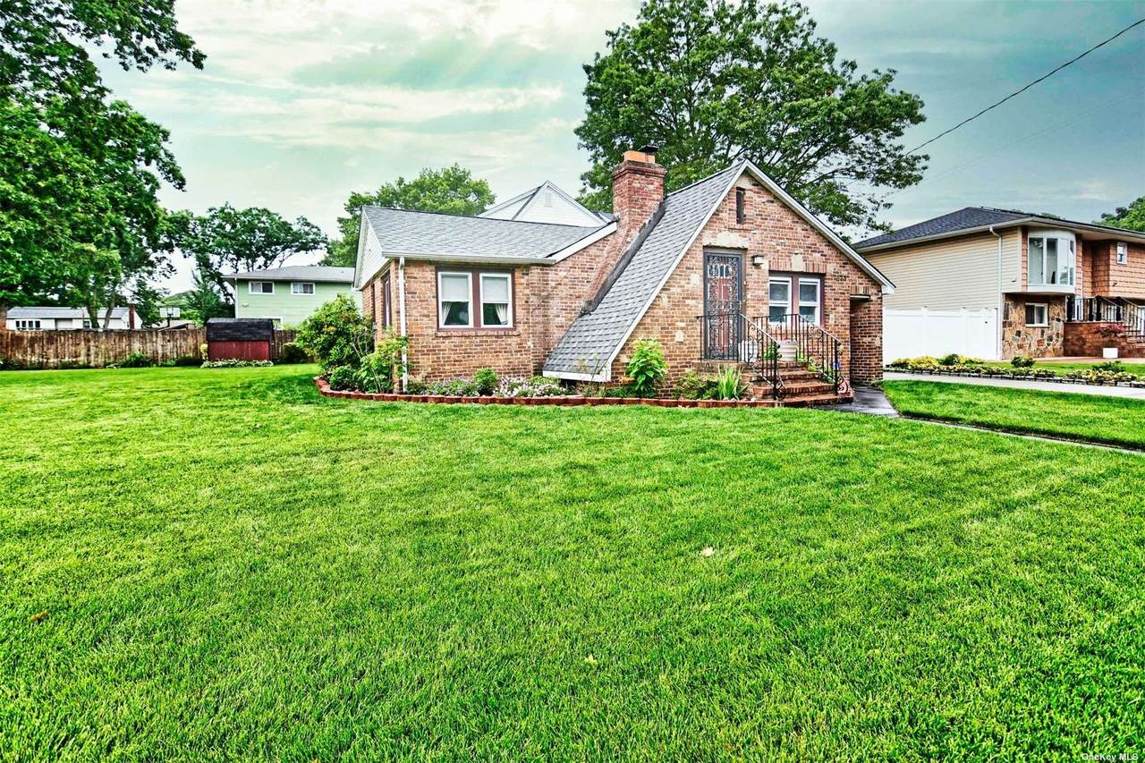 273 Essex Street - Photo 1