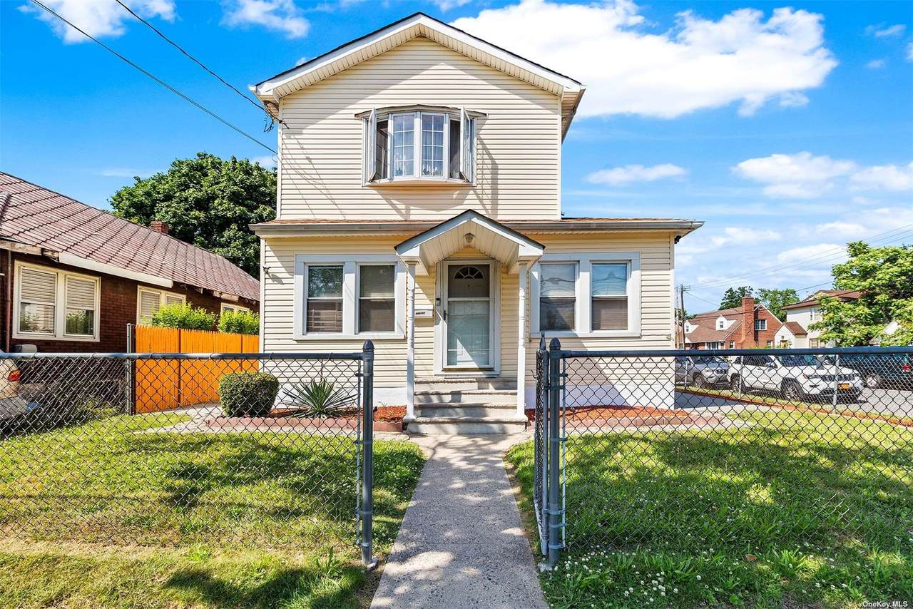 242-17 134th Avenue - Photo 1