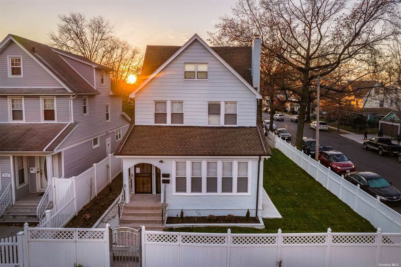 10902 200th Street - Photo 1