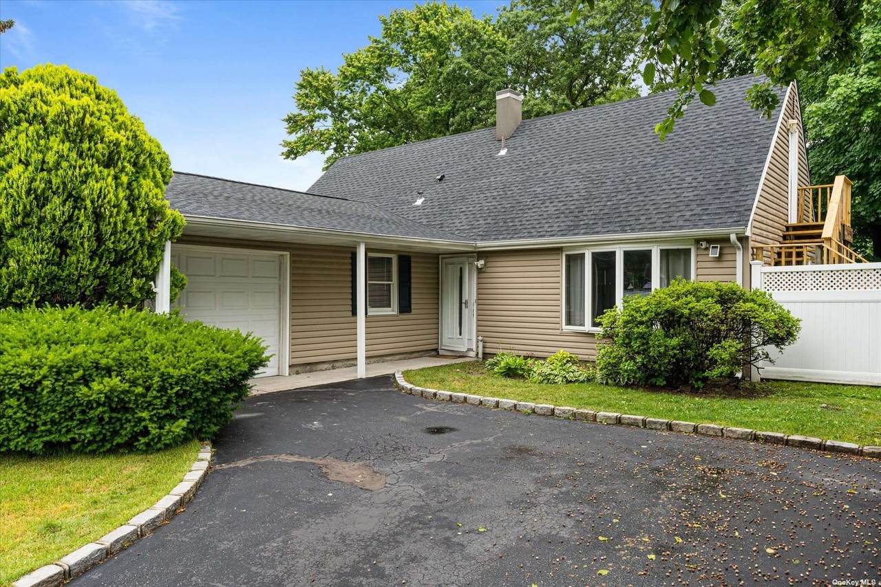 129 Stuyvesant Drive - Photo 1