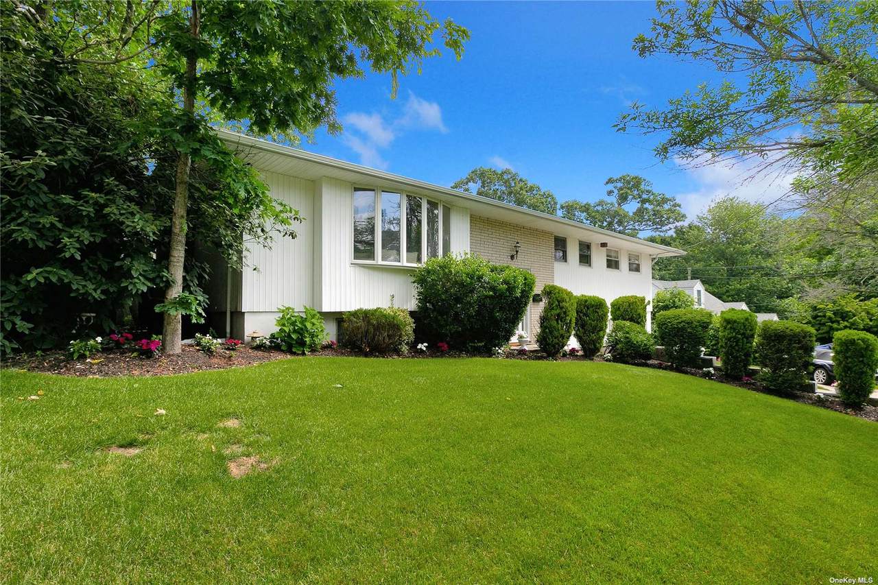 33 Lawrence Street - Photo 1