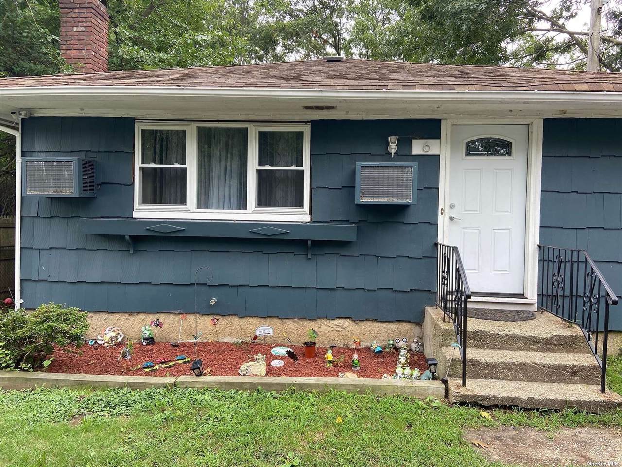 6 Cedarwood Drive - Photo 1