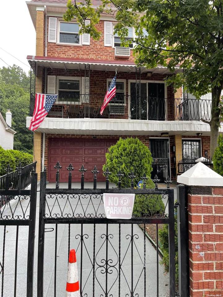69-57 Alderton Street - Photo 1