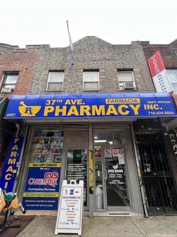 95-07 Roosevelt Avenue - Photo 1