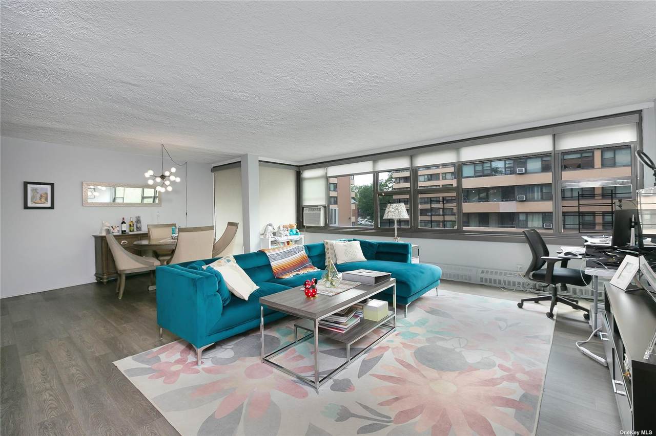 162-30 Powells Cove Blv - Photo 1