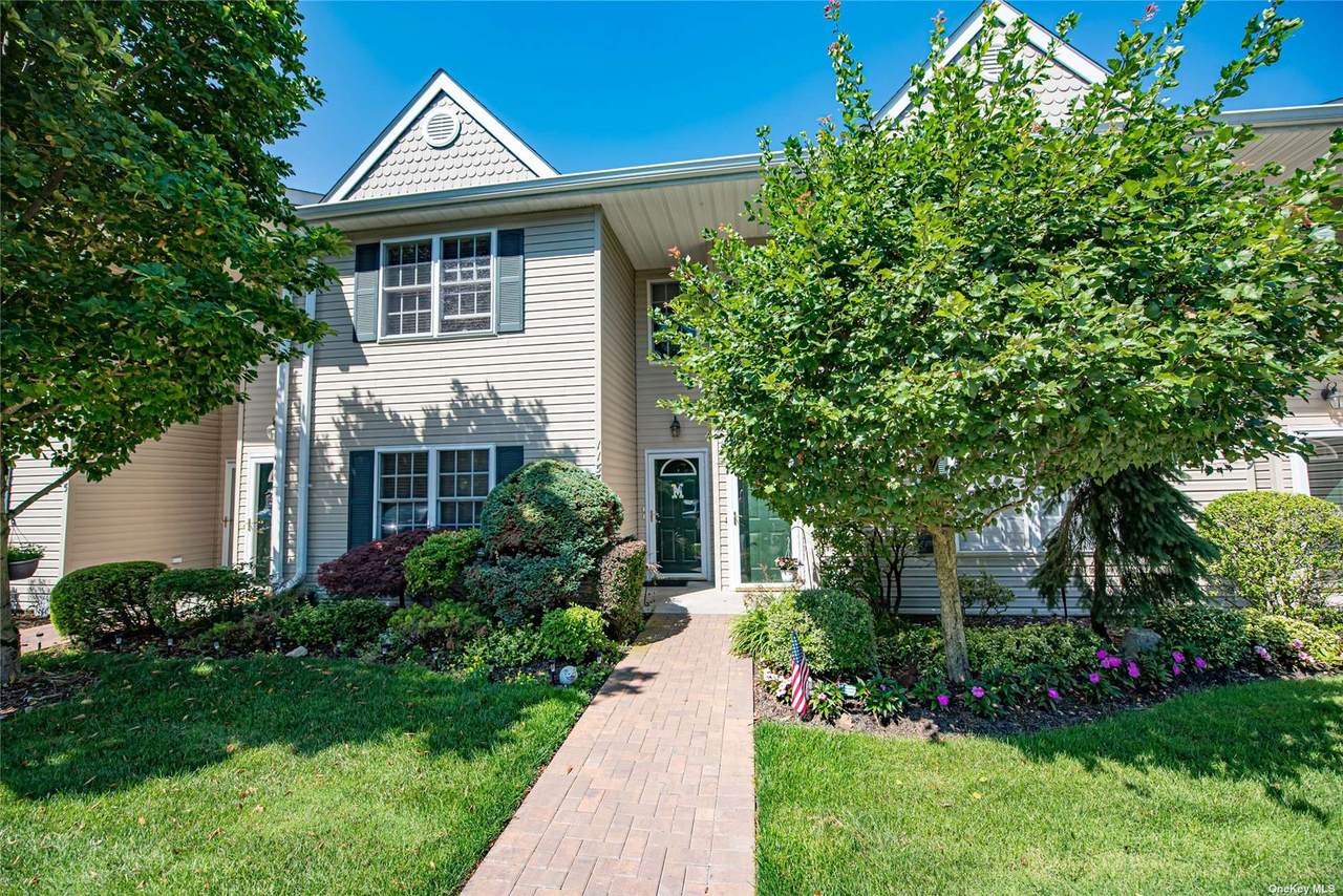 1157 Savoy Drive - Photo 1