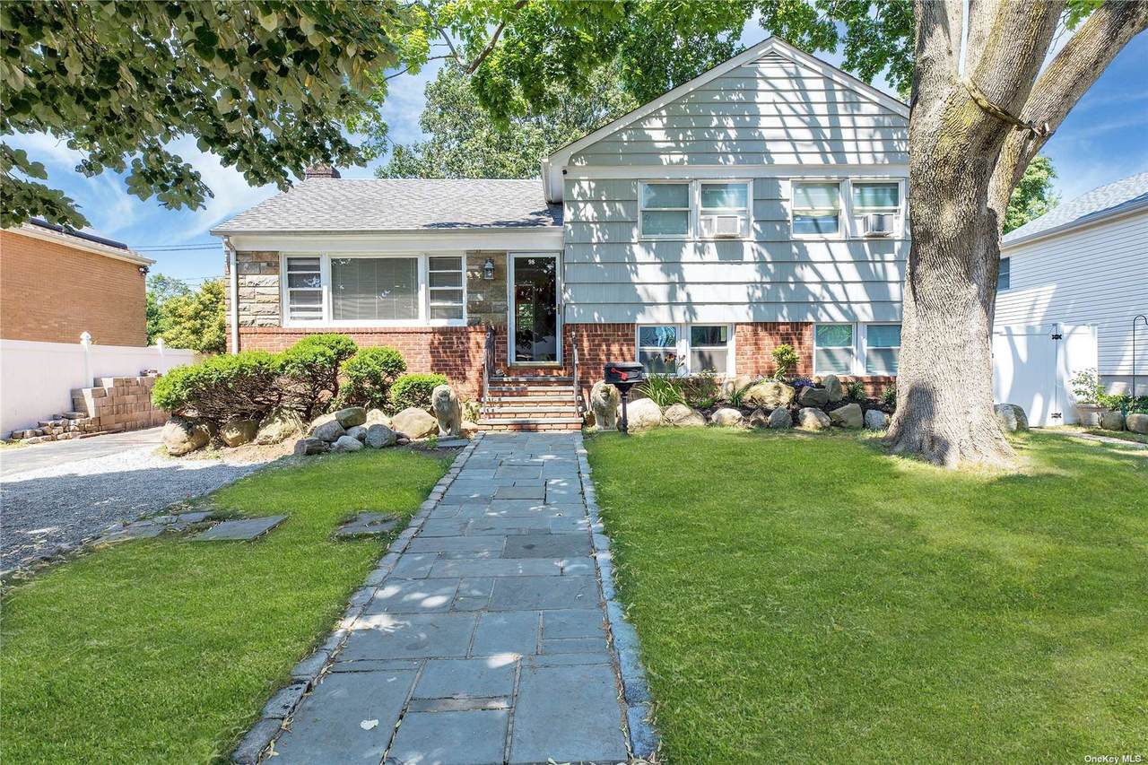98 Kathleen Drive - Photo 1