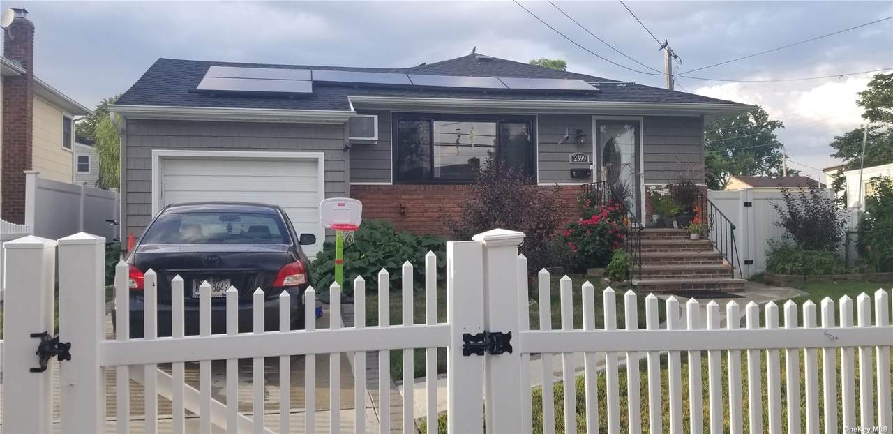 2399 Bennett Avenue - Photo 1