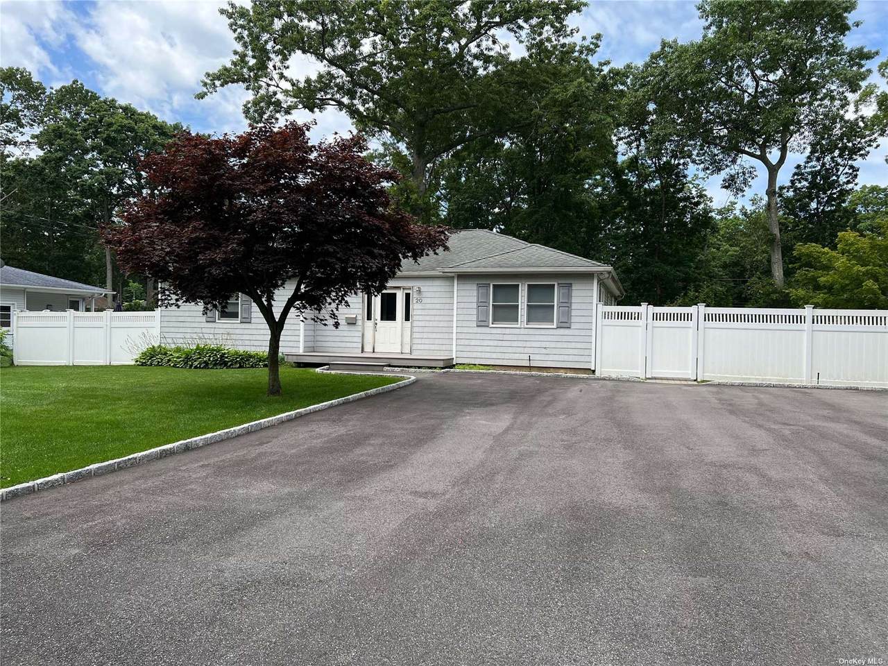 20 Columbia Street - Photo 1