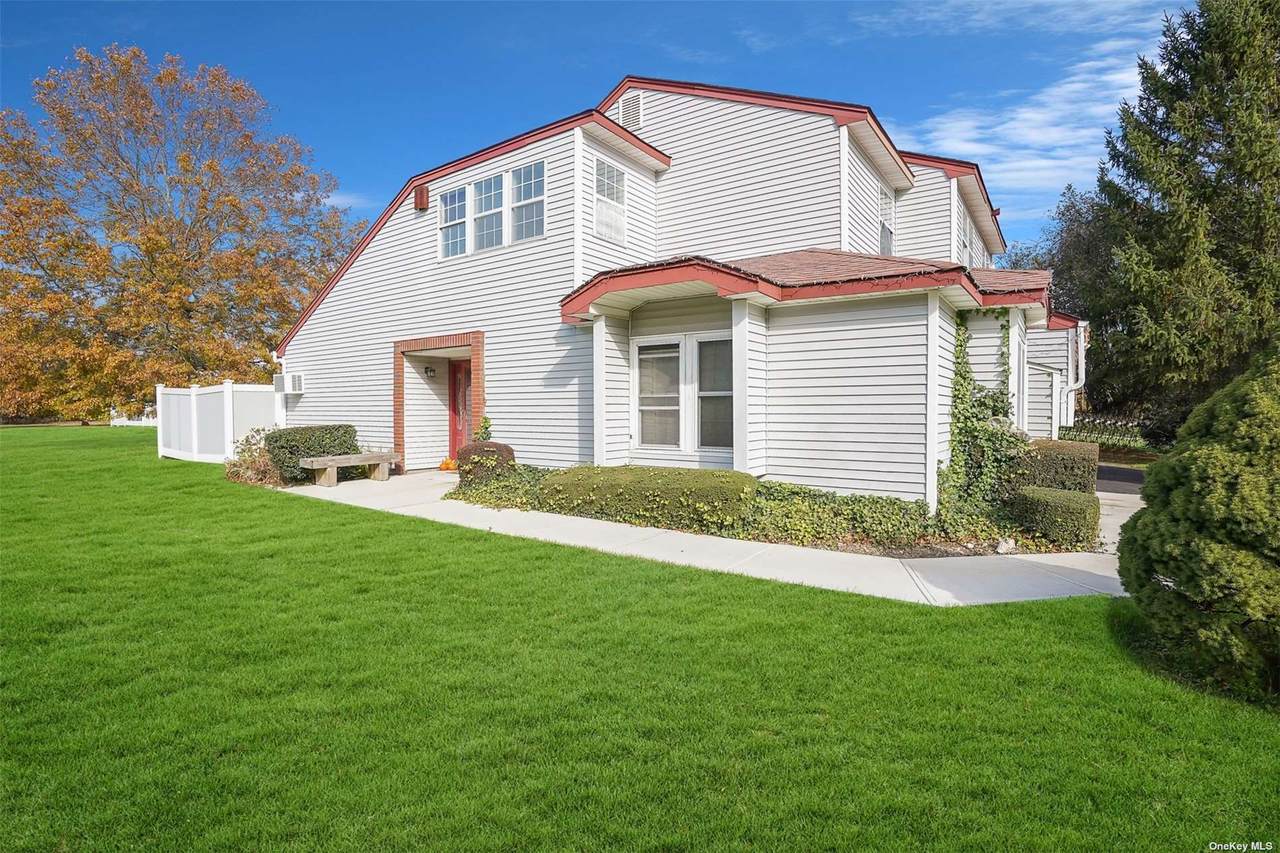 100 Strathmore Court Drive - Photo 1