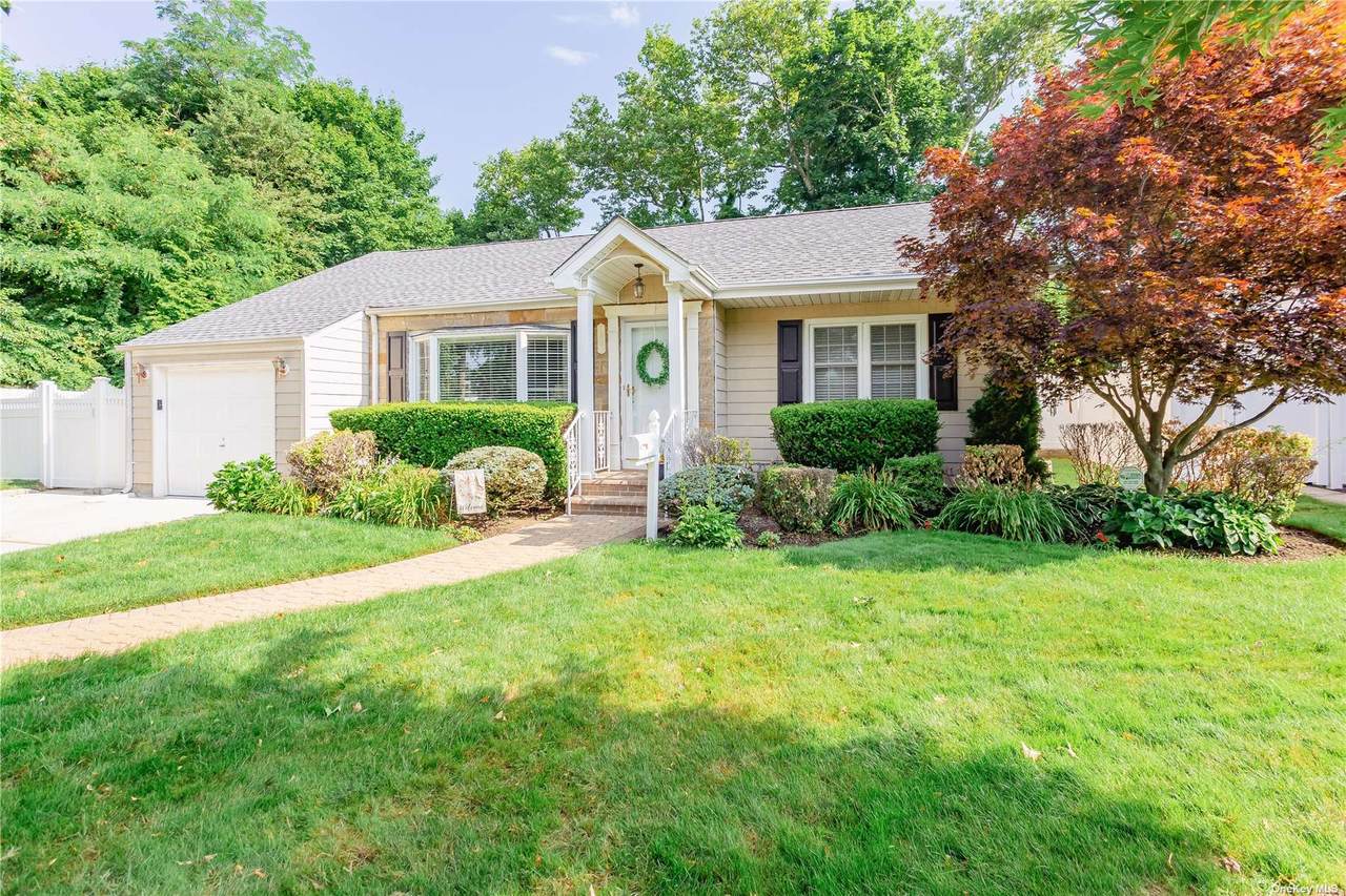 82 Shaw Drive - Photo 1