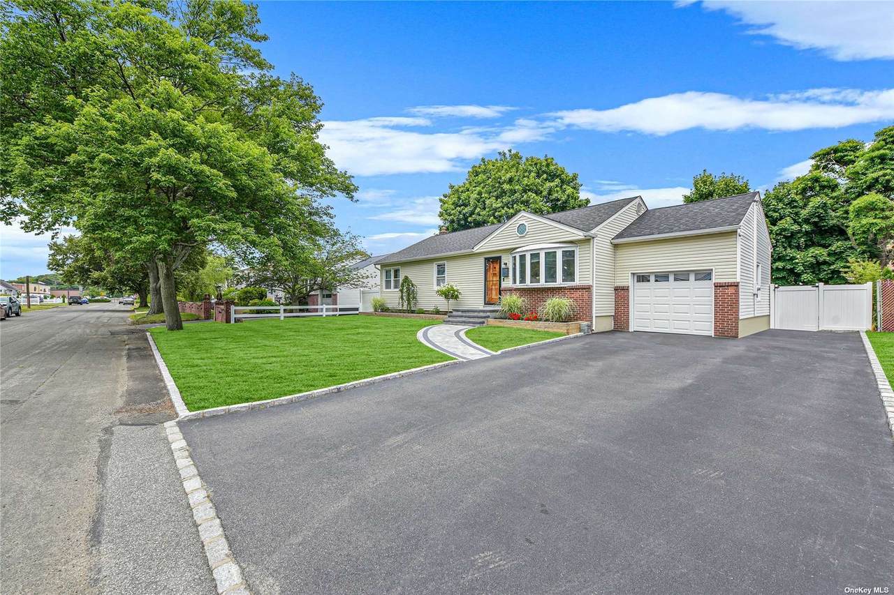 336 40th Street - Photo 1