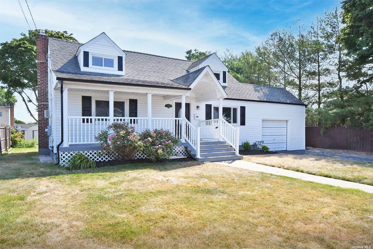 917 N Erie Avenue - Photo 1