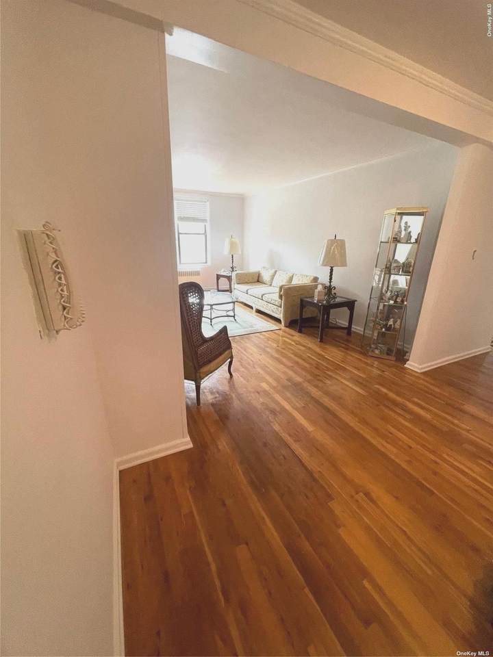 2555 Batchelder St - Photo 1