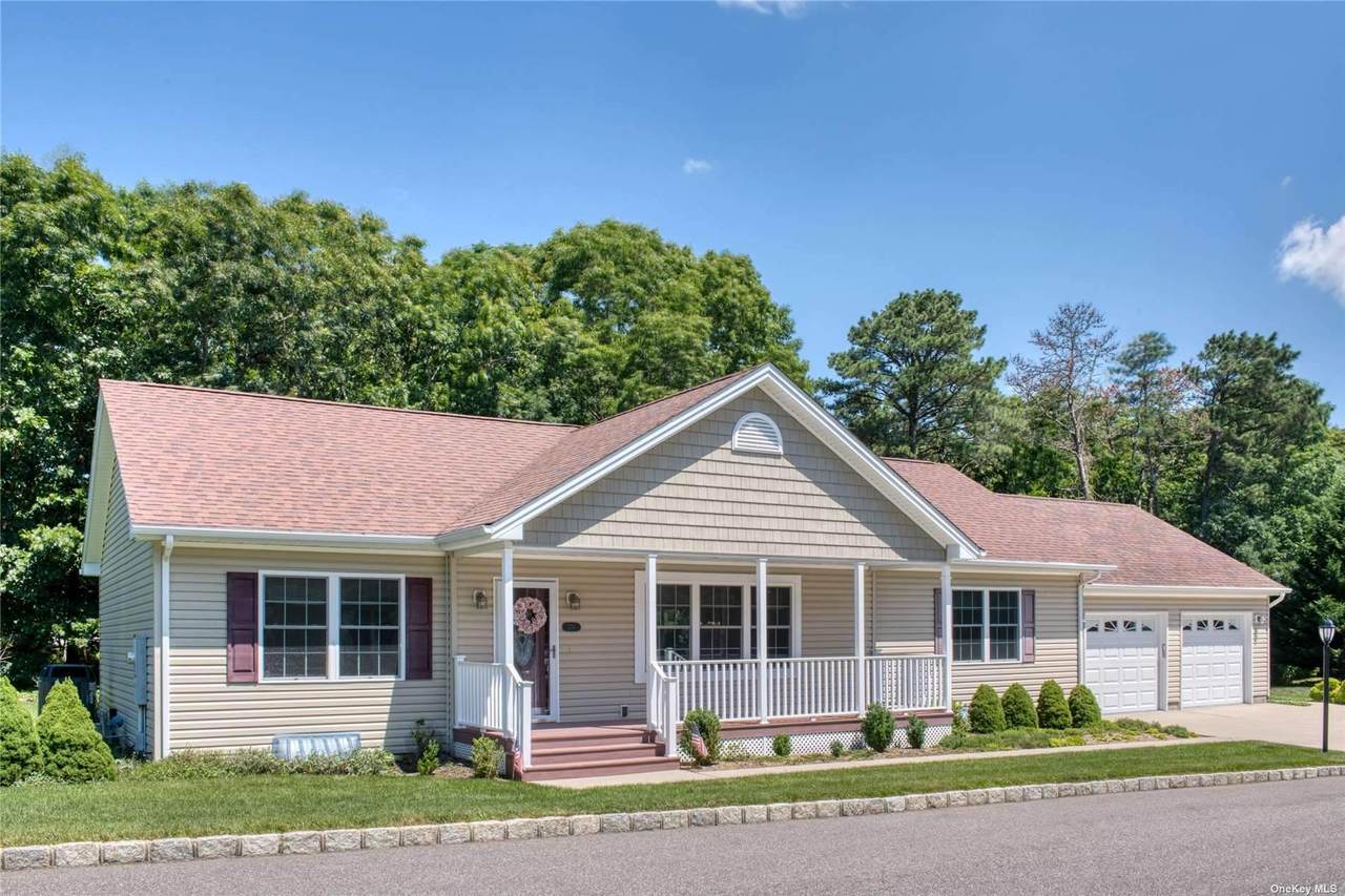 1407-278 Middle Road - Photo 1