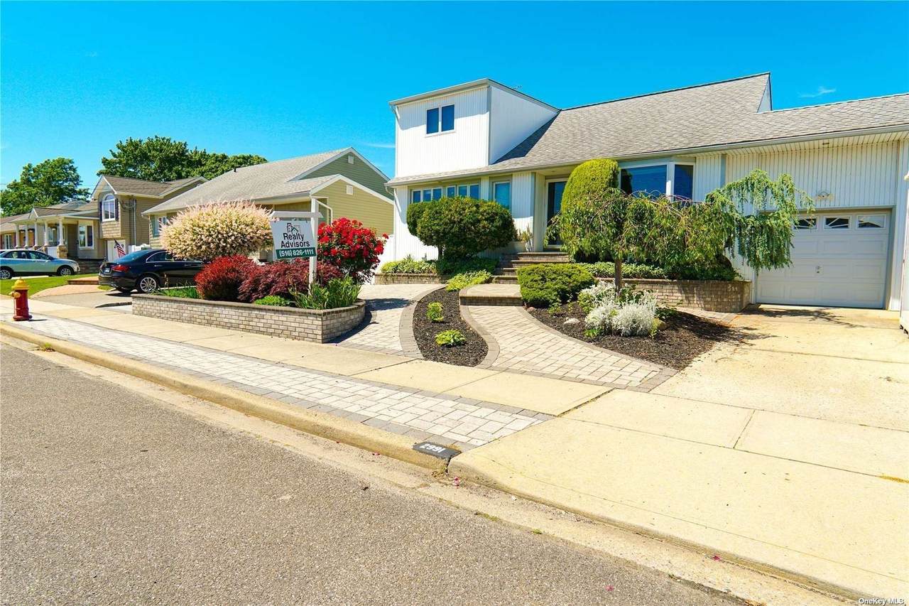2991 Bayport Court - Photo 1
