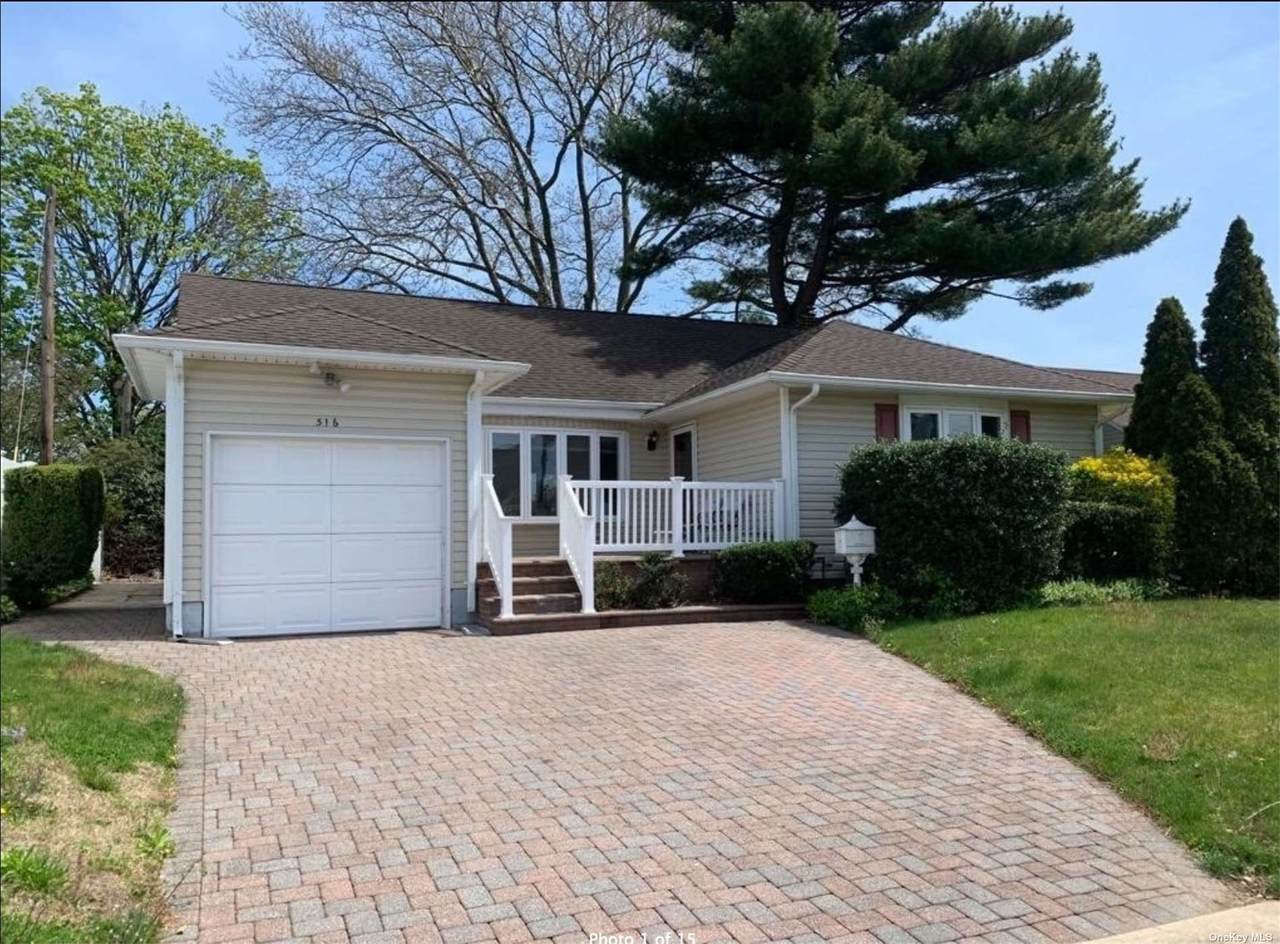 516 Lariat Lane - Photo 1