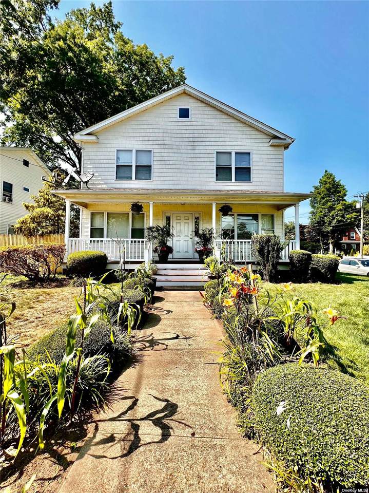 455 Newton Street - Photo 1
