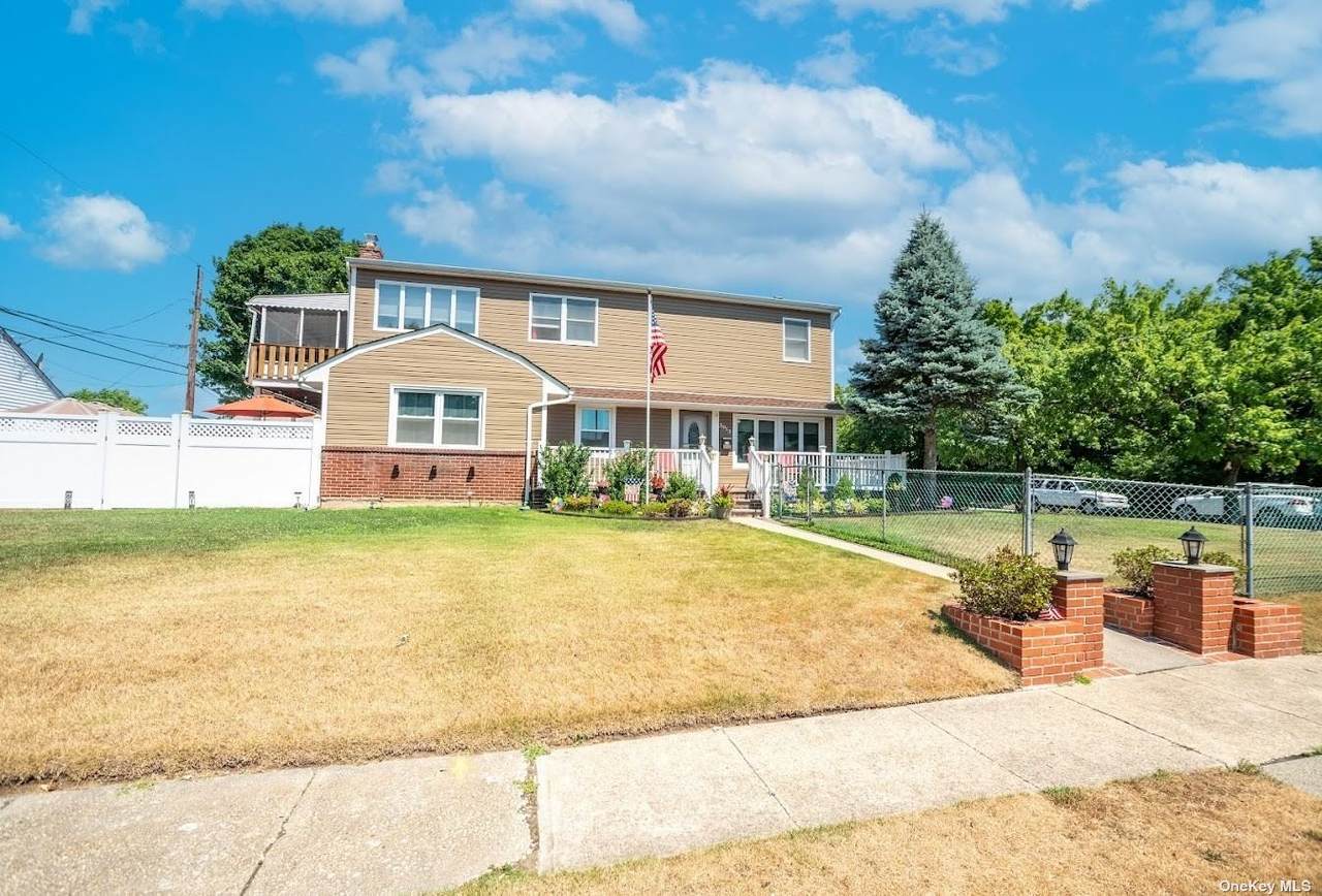 3013 Lawrence Drive - Photo 1