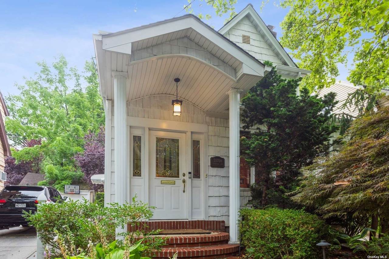 25706 Pembroke Avenue - Photo 1
