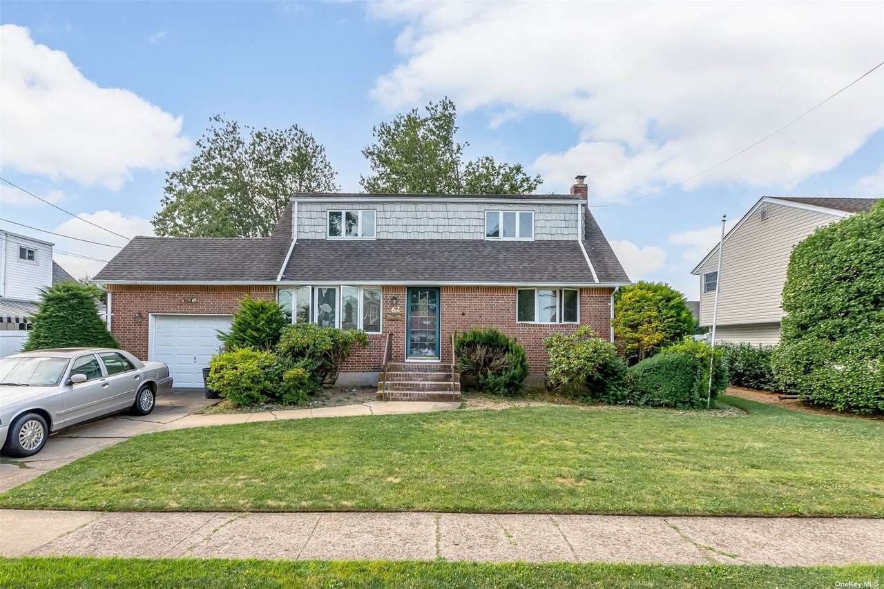 62 Michel Avenue - Photo 1