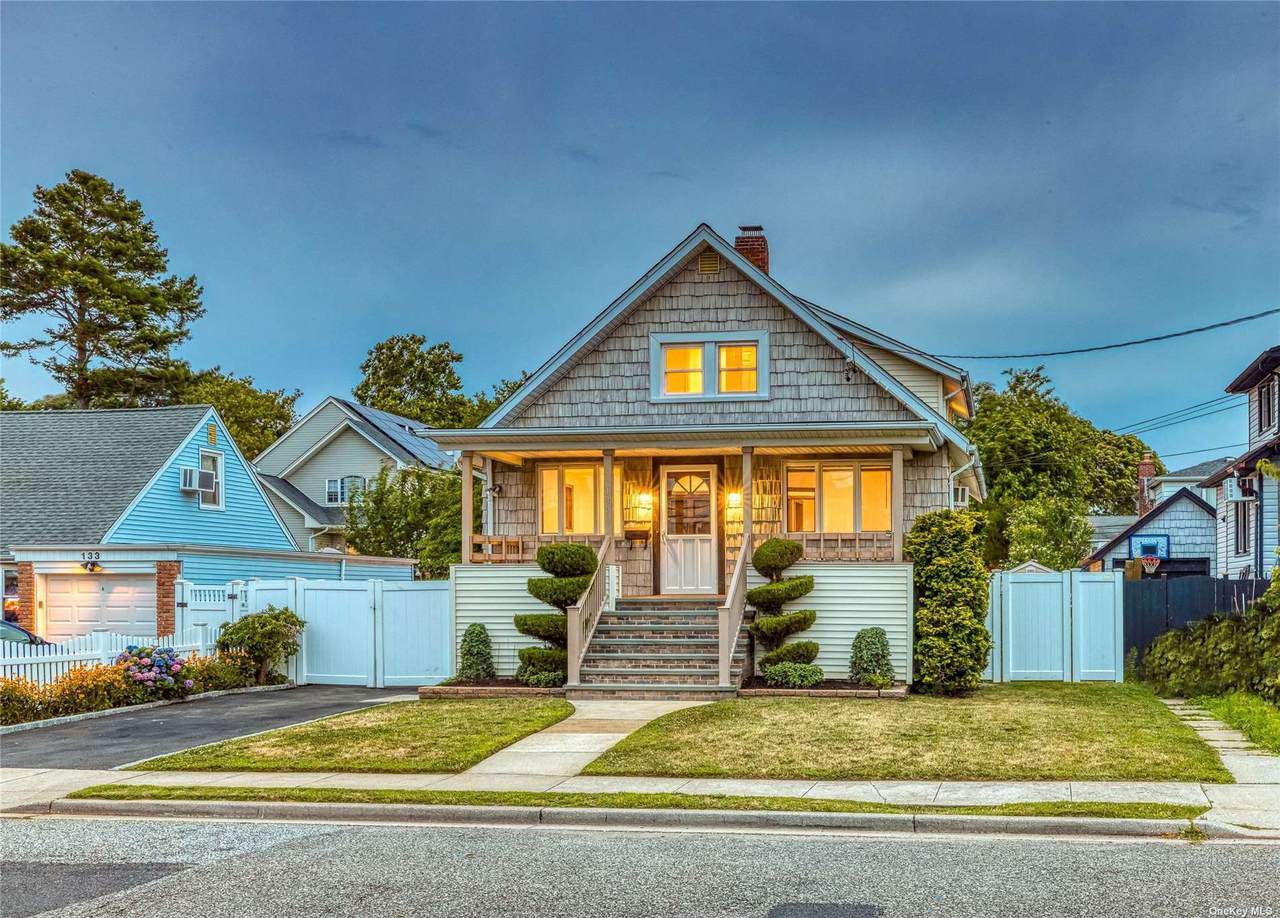 139 Bellevue Avenue - Photo 1