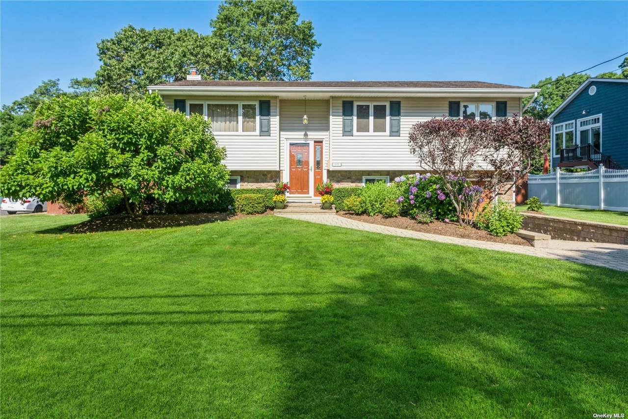 1172 Patricia Avenue - Photo 1