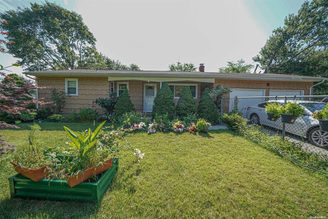 60 Marshall Avenue - Photo 1