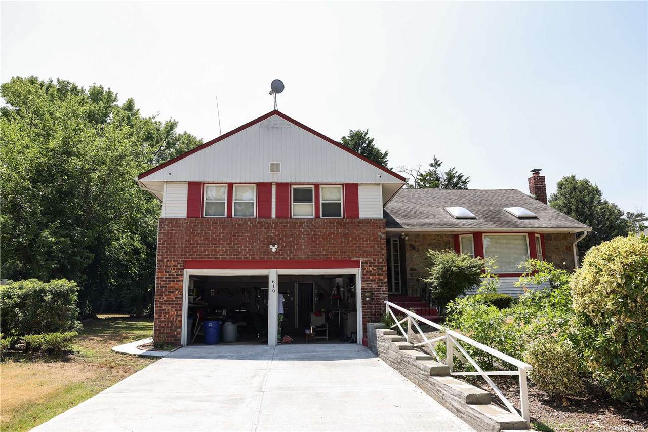 619 Knight Drive - Photo 1