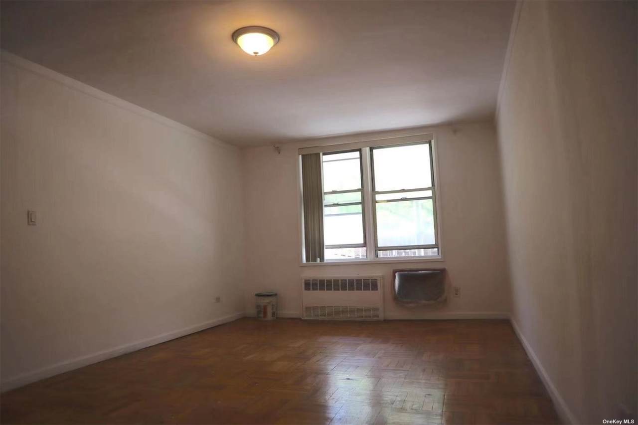 42-65 Kissena Boulevard - Photo 1
