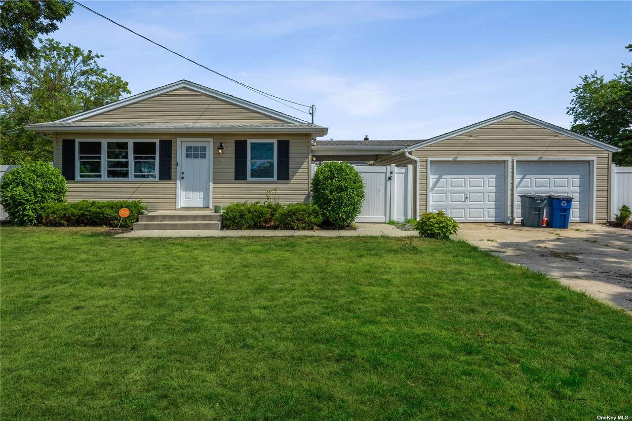 23 Pine Road - Photo 1
