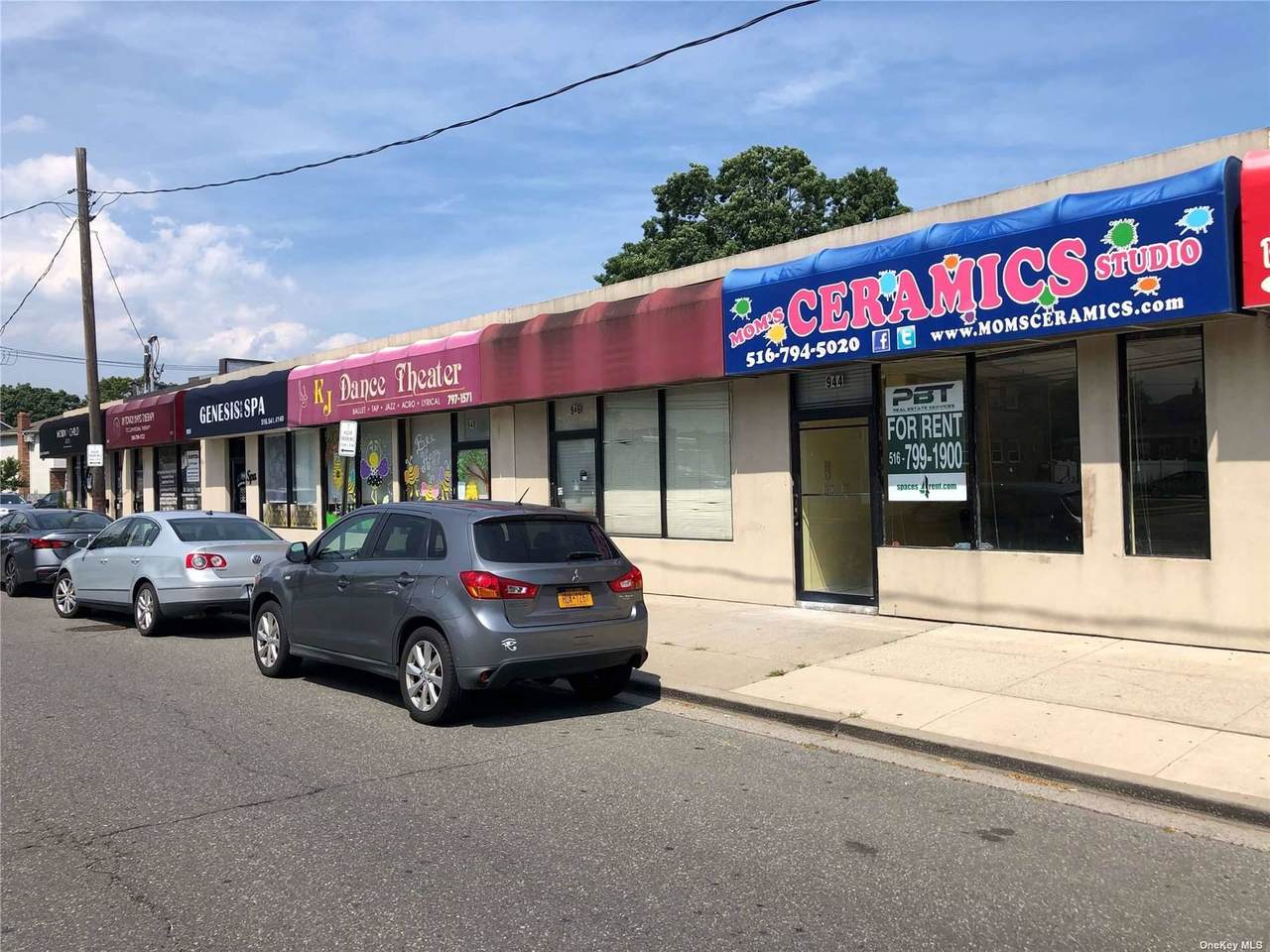 944 N Broadway - Photo 1