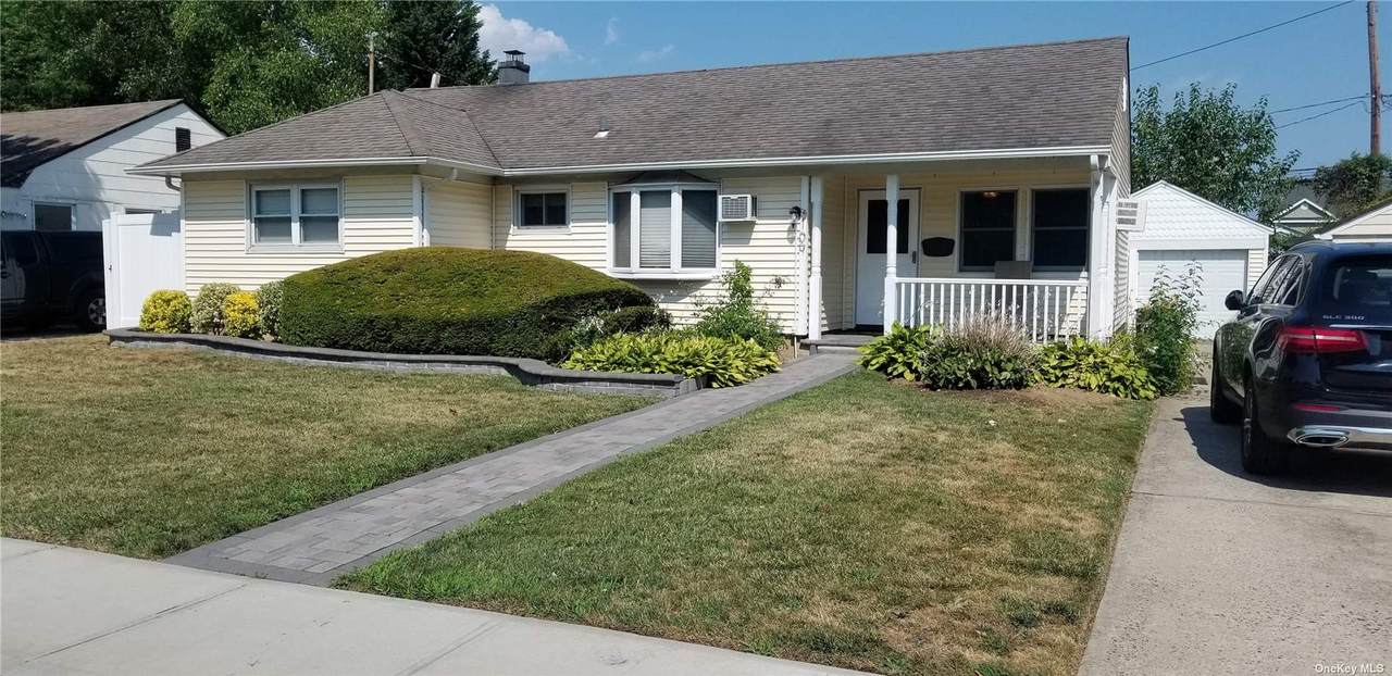 109 Newbridge Road - Photo 1